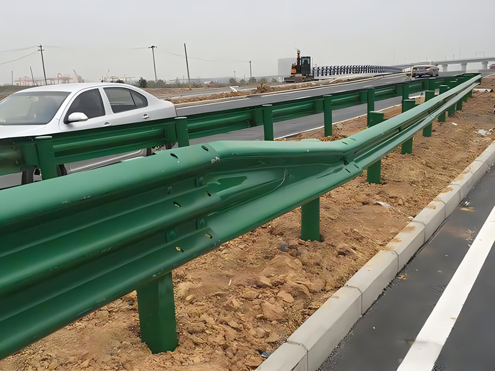 福州高速波形护栏板日常维护方案确保道路安全新举措