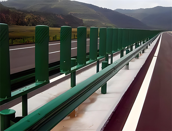 福州三波护栏板在高速公路的应用